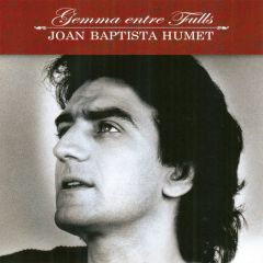 Gemma entre fulls/JOAN BAPTISTA HUMET